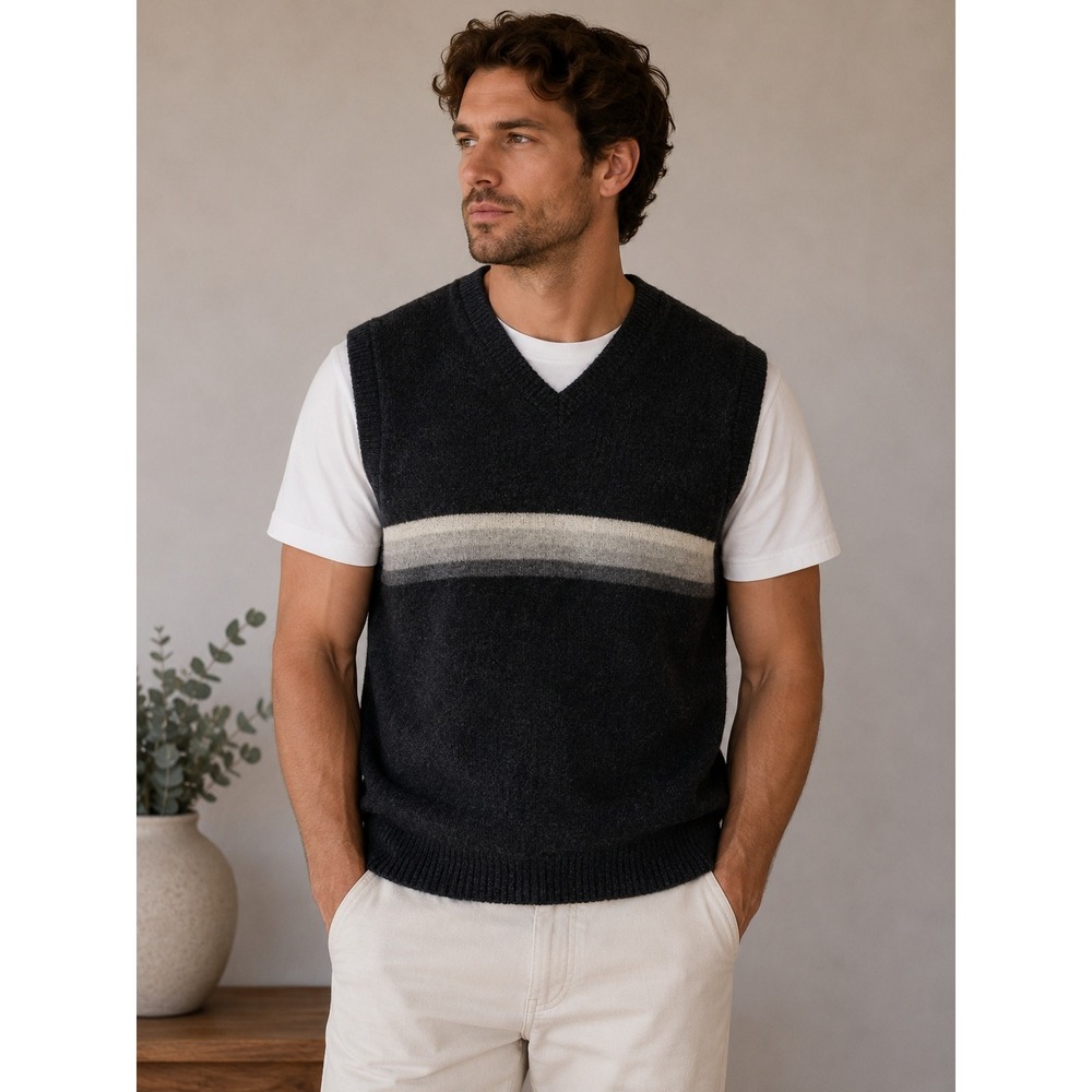 Sweater Vest Large Black 100% Lambswool 90s Grunge Gorpcore Layer Goth Minimal